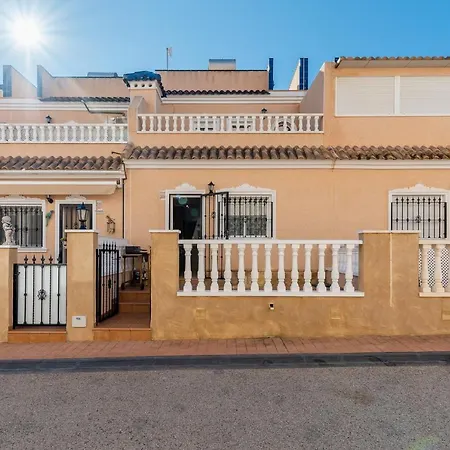 Bungalow La Zenia Cerca De La Playa Orihuela Exterior photo